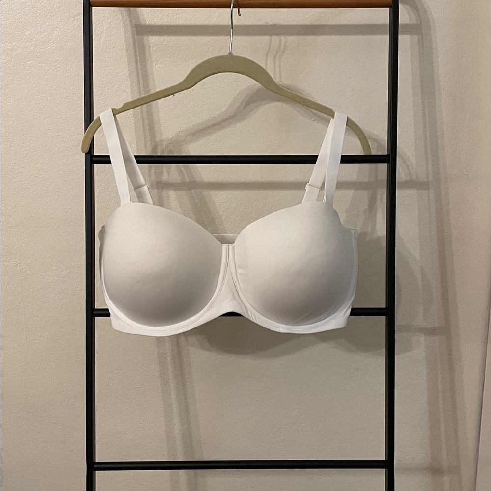 NWT SKIMS Marble Convertible / Strapless Bra